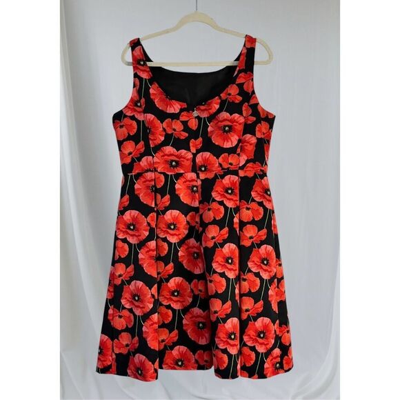 Tommy Hilfiger Women’s 14 Sleeveless Black/Red Floral Proint Dress - Picture 8 of 8